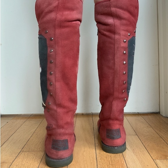 LIMITED EDITION Ed Hardy Tall Red Ugg Boots - Picture 3 of 3